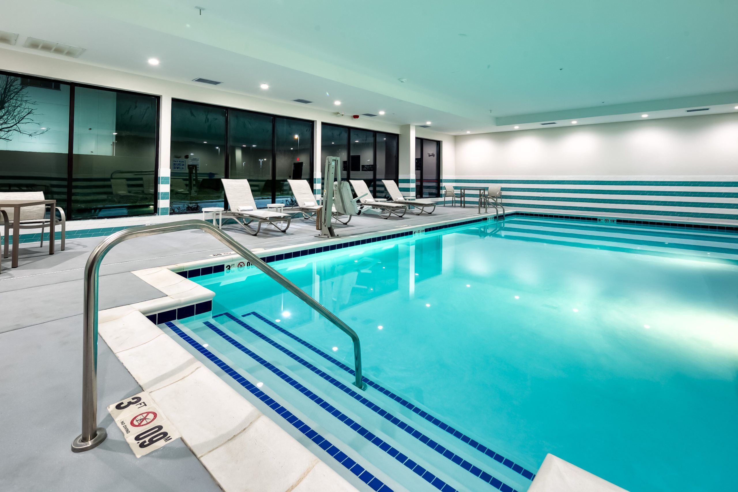 Pool Amenities